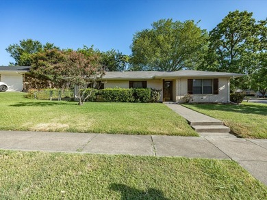 Welcome home to this well-maintained 3-bedroom, 2-bath home - photo 5