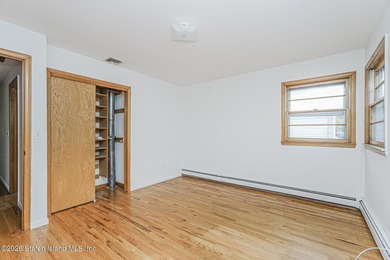 Welcome to 233 Eylandt St! This spacious 2-family home is - photo 15