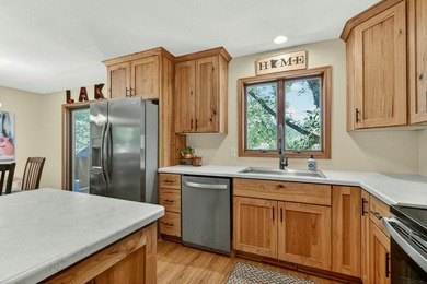 Completely Renovated with Exceptional Custom Features! This - photo 21