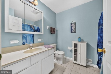 Welcome To This Beautifully Maintained 4 Bed, 2.5 Bath Colonial - photo 28