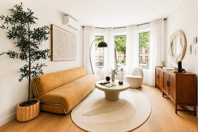 PRIVATE GARDEN CHARM. EXQUISITE MODERN DESIGN. BOUTIQUE BROOKLYN - photo 1