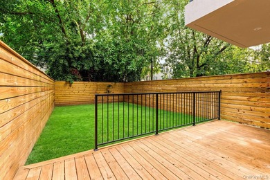 PRIVATE GARDEN CHARM. EXQUISITE MODERN DESIGN. BOUTIQUE BROOKLYN - photo 9