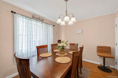 Beautiful Expanded Cape featuring updated Kitchen with stainless - photo 10