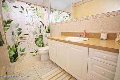 BEAUTIFUL 2 FAMILY COLONIAL DETACHED HOME IN GREAT KILLS - photo 22