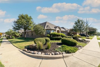 Lake Home For Sale in Fort Worth, Texas