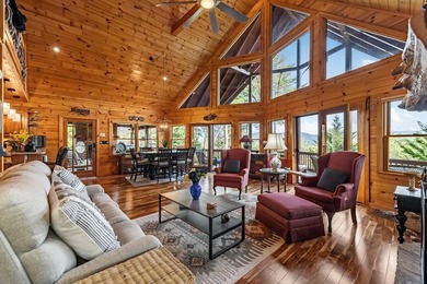 Privately situated stunning 3-bedroom, 3-bath prow-front home - photo 9