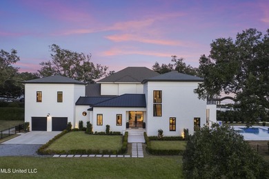 Elevate your coastal living with this breathtaking designer home - photo 3