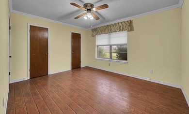 Idealic country place. Make it your own. Beautiful 6.02 acres - photo 15
