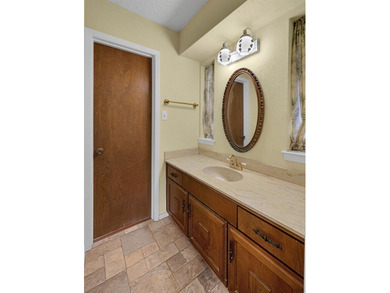 Idealic country place. Make it your own. Beautiful 6.02 acres - photo 16