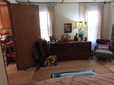 Welcome home! This well-maintained 1990 manufactured home offers - photo 18