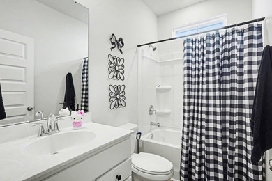 Welcome to your new home in Hidden Pines. DUAL Owner's Suites! - photo 21