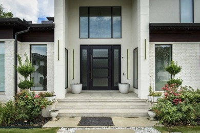 Luxurious, custom-built contemporary home built by Melinda - photo 3