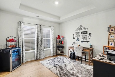 Welcome to your new home in Hidden Pines. DUAL Owner's Suites! - photo 23