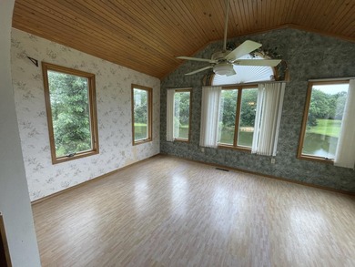 Owners says sell! Their loss, your gain. Looking for a lakeview - photo 24