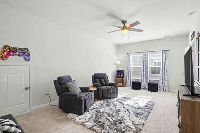 Welcome to your new home in Hidden Pines. DUAL Owner's Suites! - photo 26