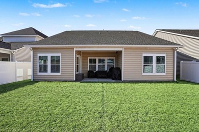 Welcome to your new home in Hidden Pines. DUAL Owner's Suites! - photo 29