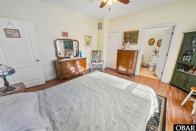 Fall in love with this canal-front estate on a rare 1.35-acre - photo 34