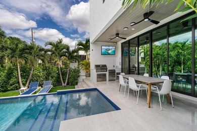 Victoria Park Modern Masterpiece | Built 2023 Privately gated - photo 3
