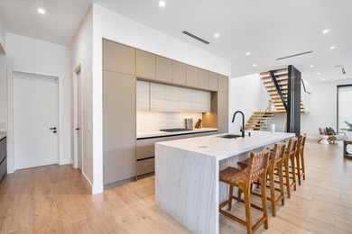 Victoria Park Modern Masterpiece | Built 2023 Privately gated - photo 5