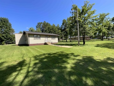 Bull Shoals Lake Home For Sale in Isabella Missouri