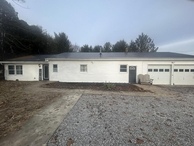 (private lake, pond, creek) Home For Sale in Ashland Ohio