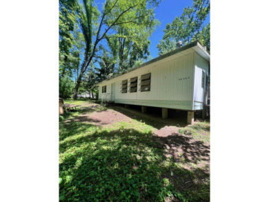 Little Crooked Lake Home For Sale in Dowagiac Michigan