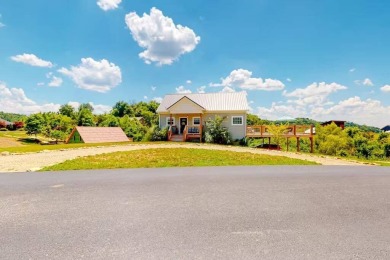 Lake Home For Sale in Sevierville, Tennessee