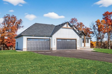 Gorgeous Custom Rambler by Sharper Homes. You Will Appreciate - photo 4