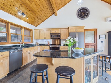 GORGEOUS WATERFRONT PROPERTY! Looking for the perfect waterfront - photo 22