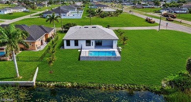 Luxury waterfront living has never been more attainable! - photo 4
