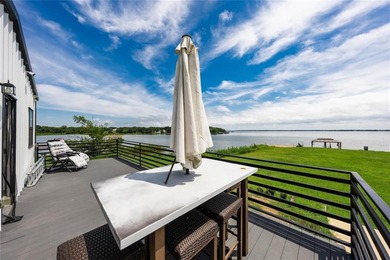 Cedar Creek Lake Home For Sale in Kemp Texas