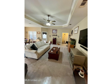 Immaculate 4 Bedroom Home in a Prime Location! Welcome to this - photo 11