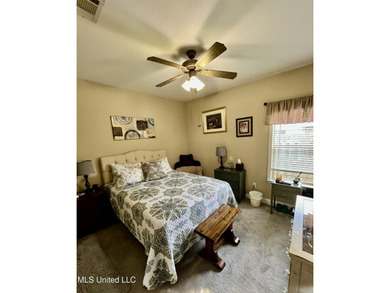 Immaculate 4 Bedroom Home in a Prime Location! Welcome to this - photo 23