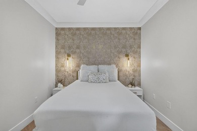 Ideally situated between the ocean and the Intracoastal, this - photo 25