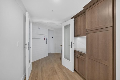 Ideally situated between the ocean and the Intracoastal, this - photo 30