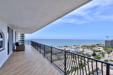 Ideally situated between the ocean and the Intracoastal, this - photo 32