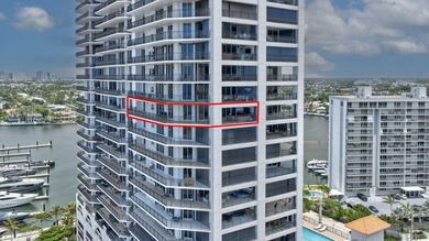 Ideally situated between the ocean and the Intracoastal, this - photo 38