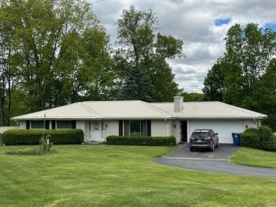 Lake Home For Sale in Tekonsha, Michigan