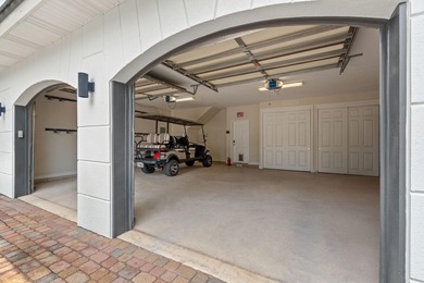 Welcome to your new oasis nestled in the coveted community of - photo 51