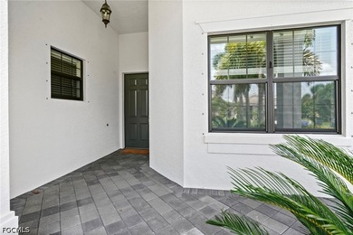 Experience refined living in this Cayman model located in Marina - photo 5