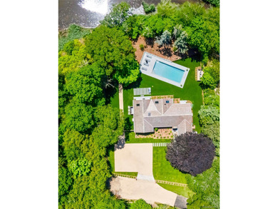 (private lake, pond, coastal) Home Sale Pending in East Quogue New York