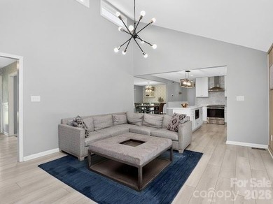 Beautiful mid-century modern nestled on the golf course in the - photo 13
