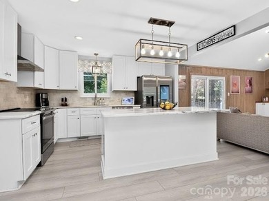 Beautiful mid-century modern nestled on the golf course in the - photo 16
