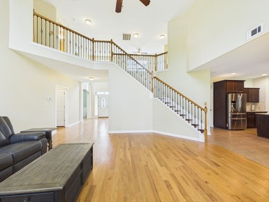 Beautiful Traditional Craftsman-style home in sought-after - photo 20