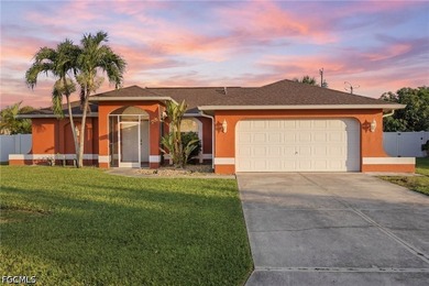 Welcome to this beautiful Florida home located in the thriving - photo 1