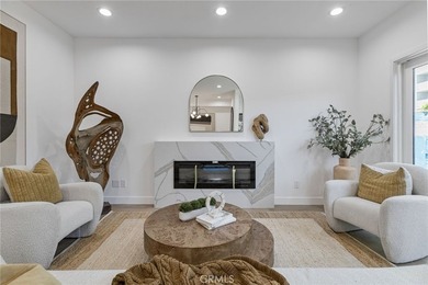 NEW CONSTRUCTION 3 bed, 2.5 bath, three-story townhome with sky - photo 5