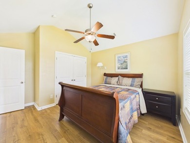 Beautiful Traditional Craftsman-style home in sought-after - photo 28