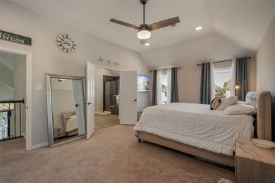 Welcome to this exceptional home, where luxury meets comfort in - photo 33