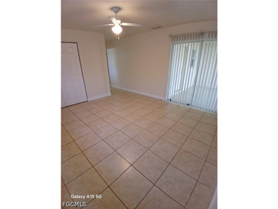Beautifully maintained duplex on a corner lot, New Kitchen - photo 7