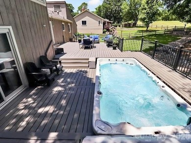 Beautiful mid-century modern nestled on the golf course in the - photo 45